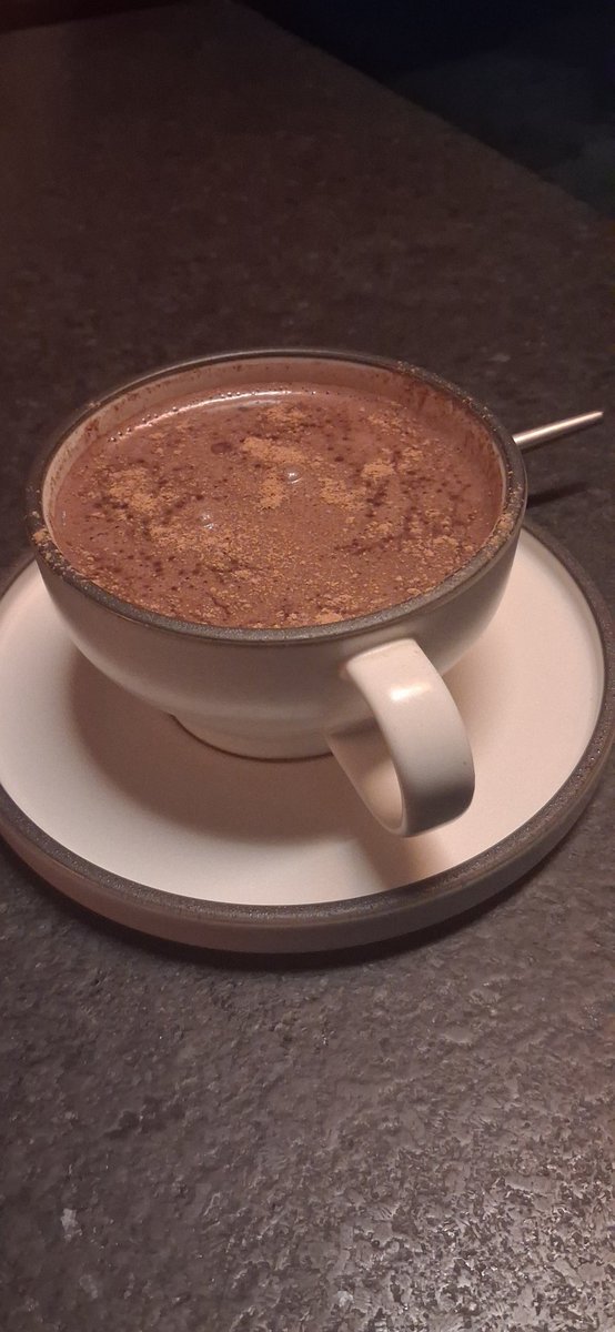 namratawrites's tweet photo. With a cup of Hot Cinnamon Chocolate keeping me warm in winters, was I really offering advice or was I instructing me on what to hold on and what to leave...

#NotSoRandom
#HeSheStories https://t.co/SqG1Xg5L8A