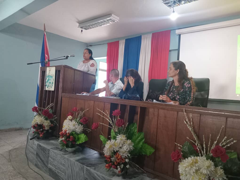 Presentan los municipios de Rodas y Palmira los planes de Ordenamiento comprometidos en el año cumpliendo lo establecido en la ley 145 de Ordenamiento Territorial y Urbanismo y Gestión del Suelo.Cienfuegos por más victorias, felicidades para ambos municipios.
