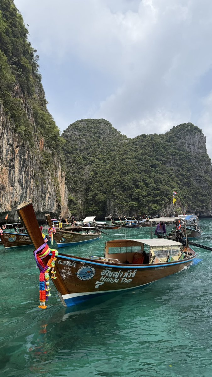 BriceNguessan's tweet image. Le plus important c’est de trouver une personne qui vas tout traverser avec toi et ne pas te laisser tomber . 🙏🏾🖤✨@melynadbr