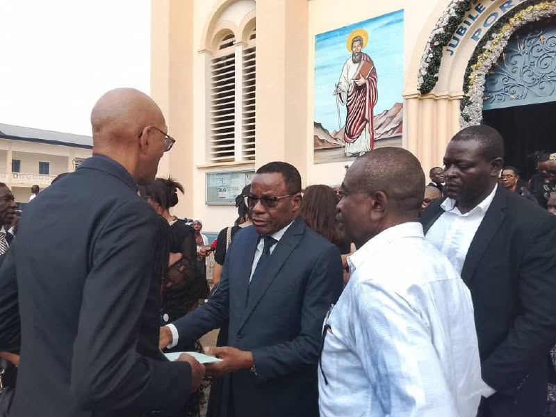 TEMOIGNAGE DE M. MAURICE KAMTO AUX OBSEQUES DE FEU BÂTONNIER YONDO Black MANDENGUE REMIS A LA FAMILLE DU DEFUNT. (1/2)
        13 décembre 2025

C’est pour moi un privilège de prendre la parole en cette circonstance, où nous sommes rassemblés pour dire à-Dieu au Bâtonnier YONDO