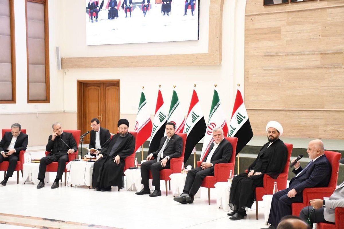 Lyna_121's tweet photo. الإطار التنسيقي ما ينجرّ خلف الشروط، هو اللي يفرضها، واللي يريد موقع لازم يلتزم مو يساوم.
#الإطار_صاحب_القرار https://t.co/US9pFyteAI