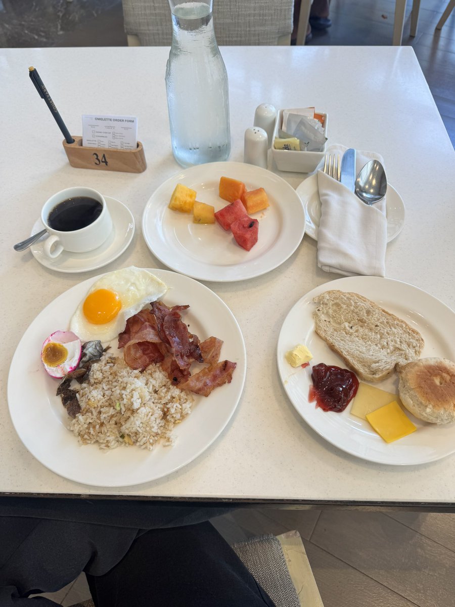 Breakfast of champions. Also LF alaxan. 

MIKBRENT CMM IN ILOILO
MIKBRENT CMM IN ILOILO
MIKBRENT CMM IN ILOILO