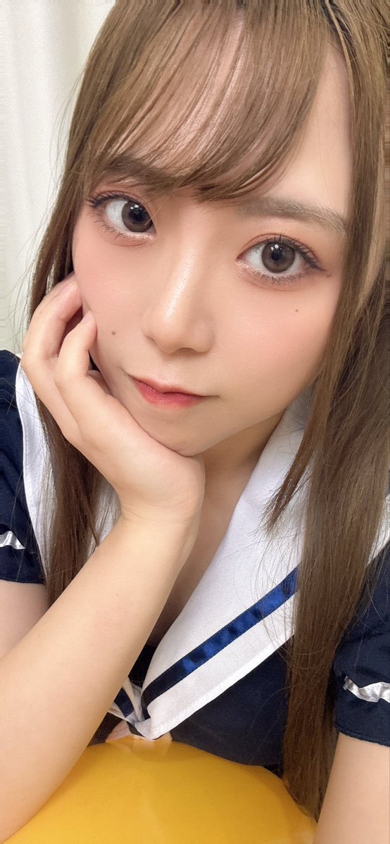 Saa♡´-様、二つ折 同じやつを@livehack3dさんに誕プレで貰って撮影したのがコレ