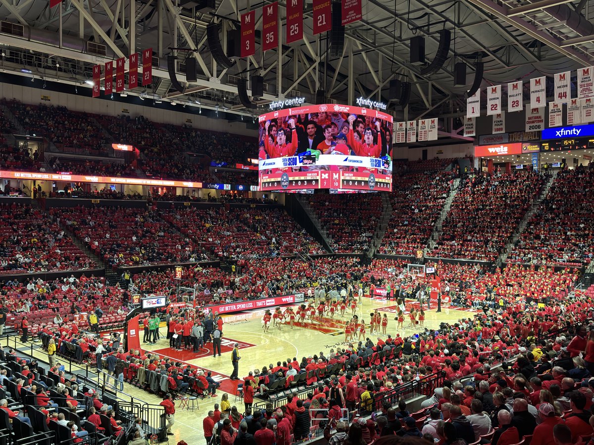 Gerbo3's tweet image. Maryland quarterback Malik Washington announces he will be returning to College Park for his sophomore season in front of a big ovation from the Xfinity Center crowd.