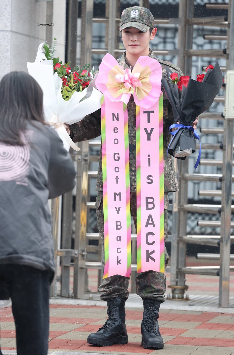 251214 #태용

#TAEYONG #テヨン #NCT #NCTU #NCT127