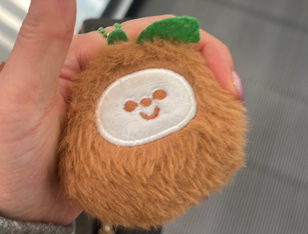 xiaonlyxia's tweet image. 팝업 가는즁...히히