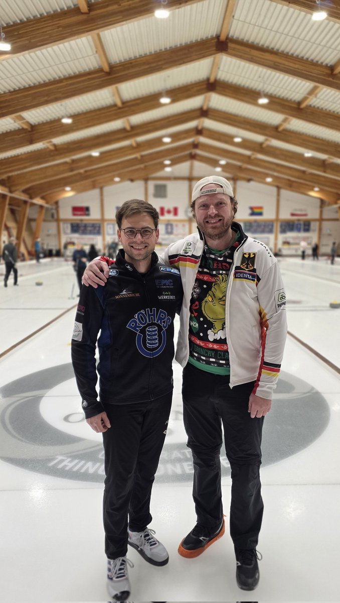 twinetime14's tweet photo. Curl with an Olympian β
οΈ
Today was a pretty cool day at our weekly #curling league game
Bring on the #SuperSpare of π©πͺ skip Marc Muskatewitz
Getting to play our game with him on the team was a bucket list moment
Wish my Grandparents were alive, they would love this story https://t.co/HmspP1ts3R