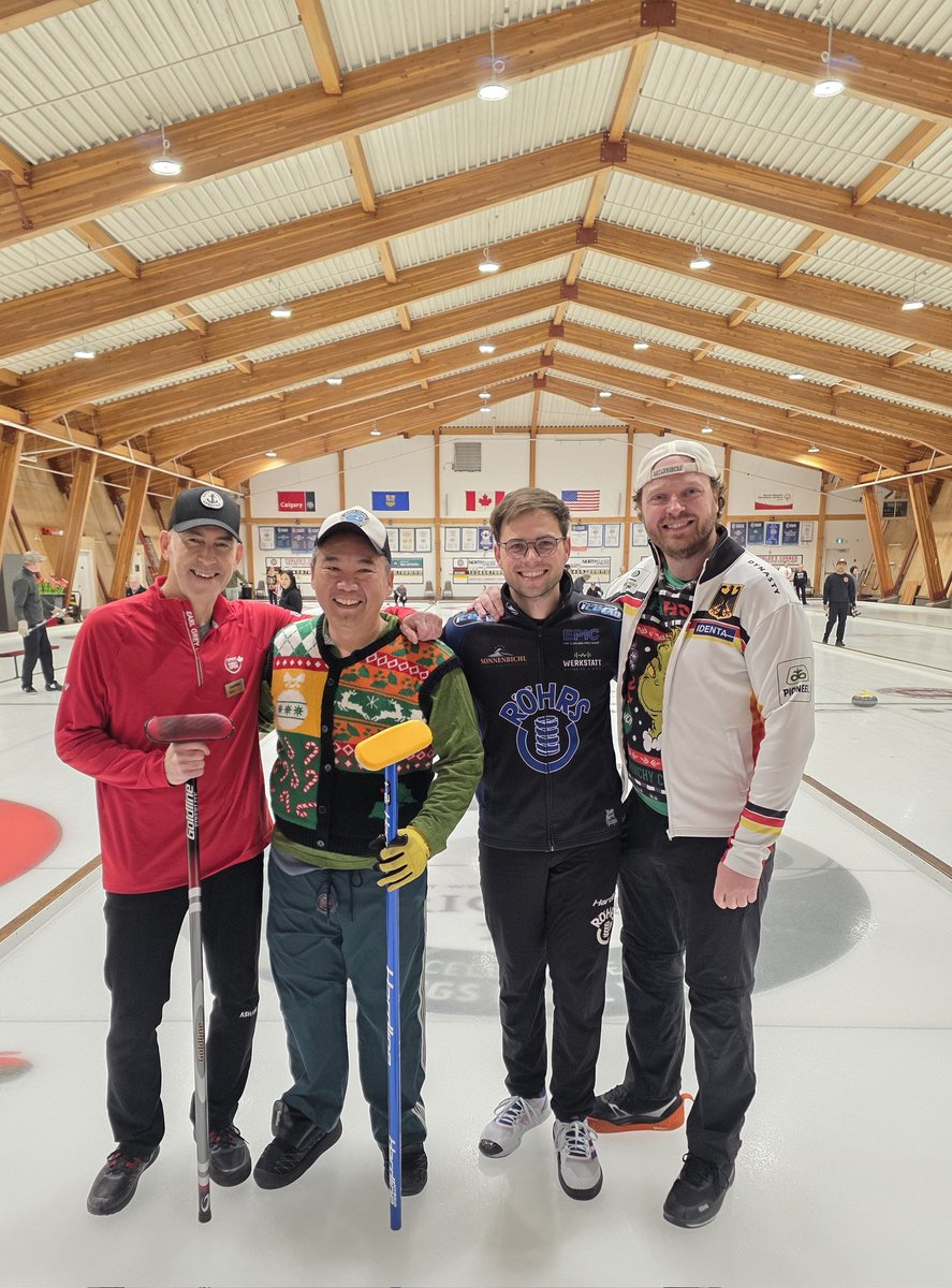 twinetime14's tweet photo. Curl with an Olympian β
οΈ
Today was a pretty cool day at our weekly #curling league game
Bring on the #SuperSpare of π©πͺ skip Marc Muskatewitz
Getting to play our game with him on the team was a bucket list moment
Wish my Grandparents were alive, they would love this story https://t.co/HmspP1ts3R