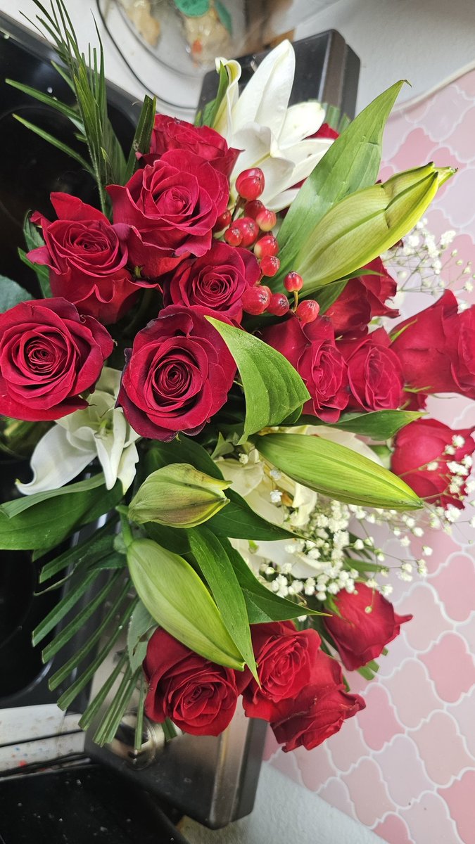 BadABossB's tweet image. Happy 11 year Anniversary to Me 😊🥀❤️