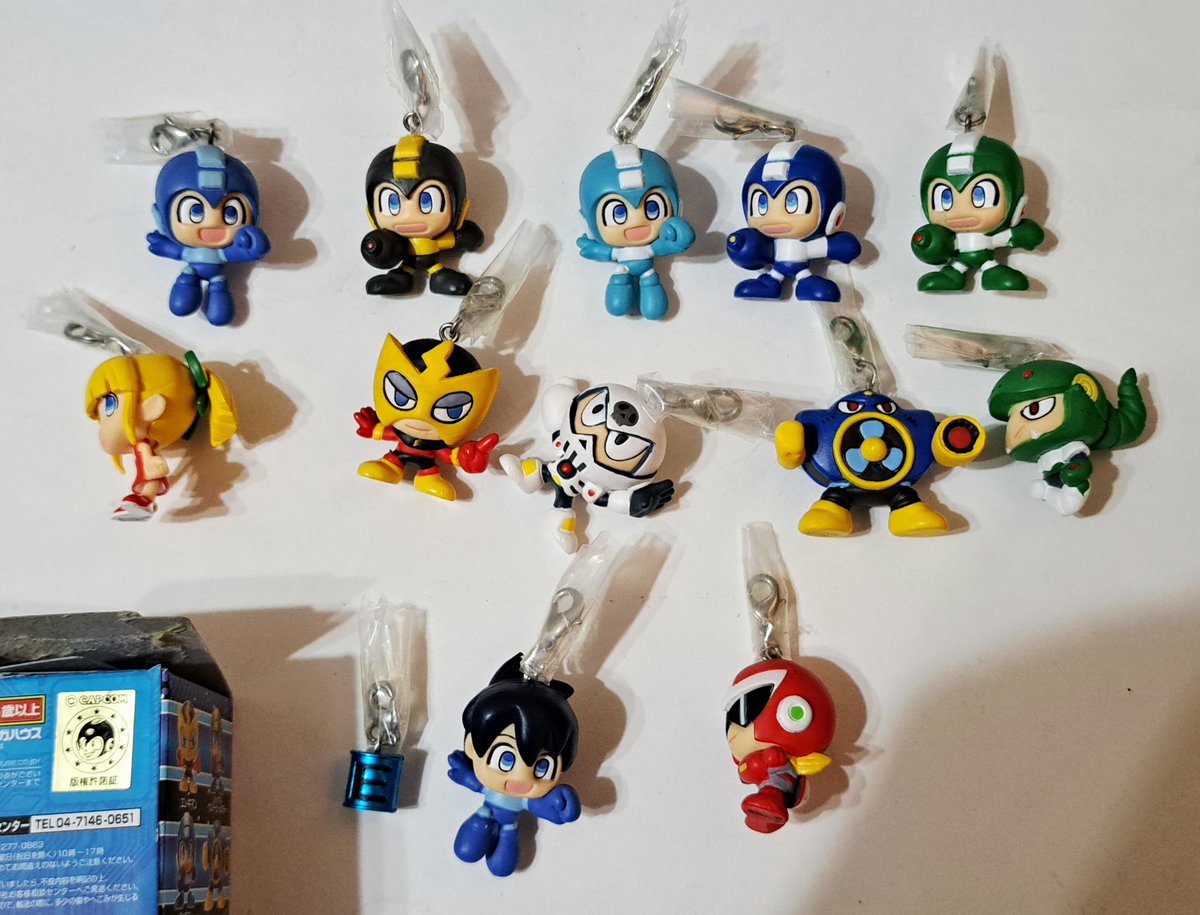 昔もらったシリーズ、2011年6月に販売されたロックマンフィギュア 昔もらったシリーズ、2011年6月に販売されたロックマンフィギュア