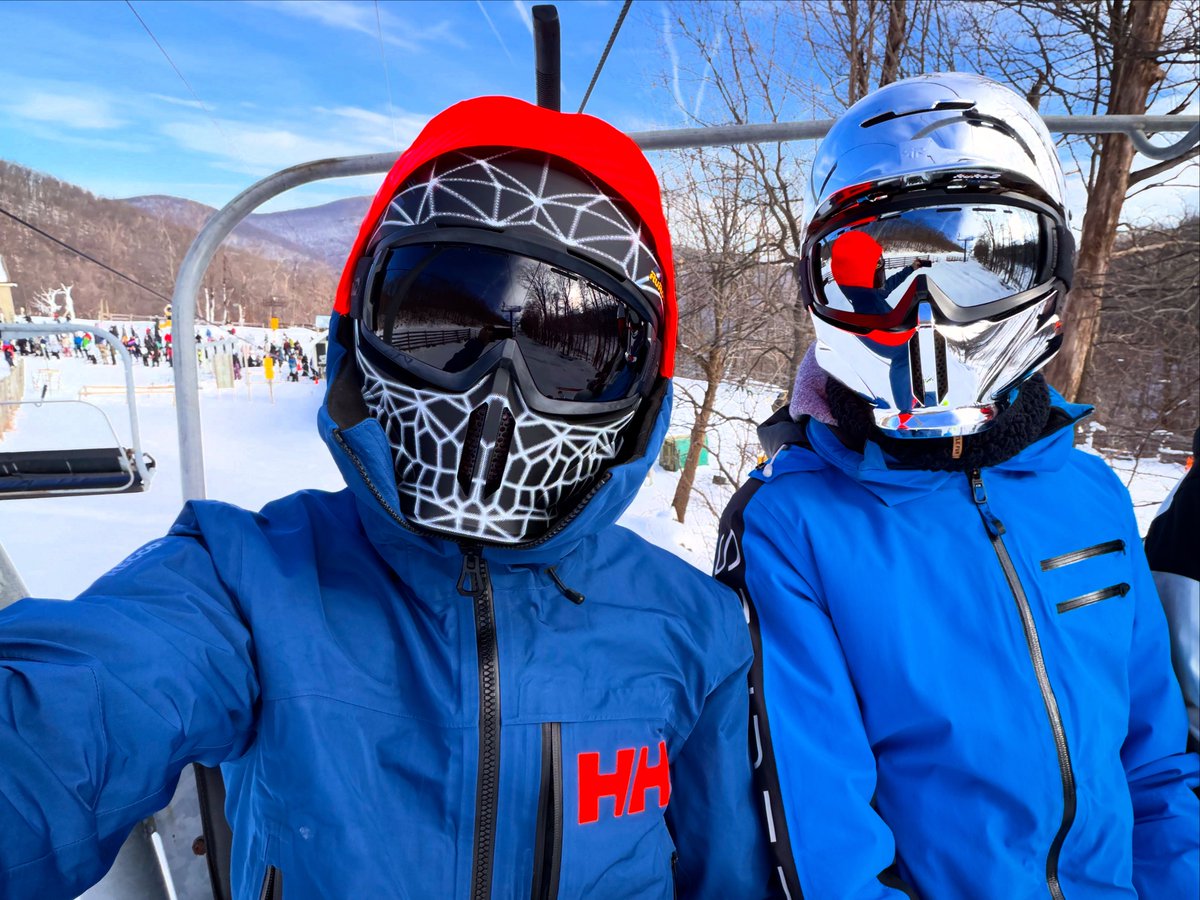 First day on the slopes this season. ⛷️ <a href="/GizmoPupNJ/">Gizmo Pup</a>