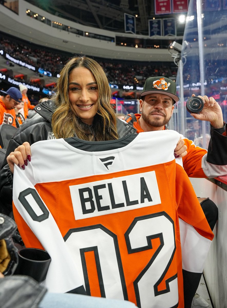Nikki Bella is in the building for the Orange &amp; Black 👊💥

<a href="/WWE/">WWE</a> RAW returns to South Philly on February 2!