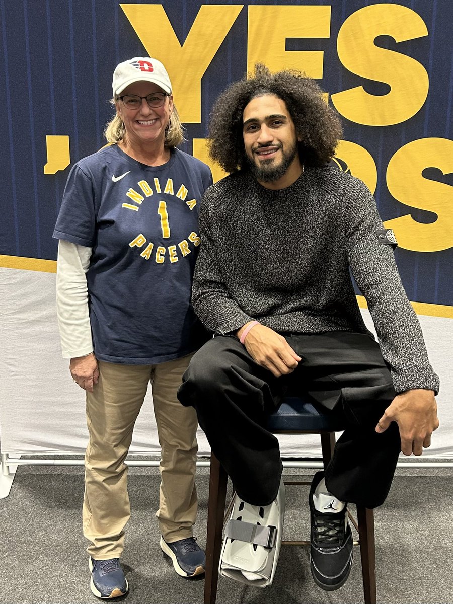 Amy Wackerly tweet media