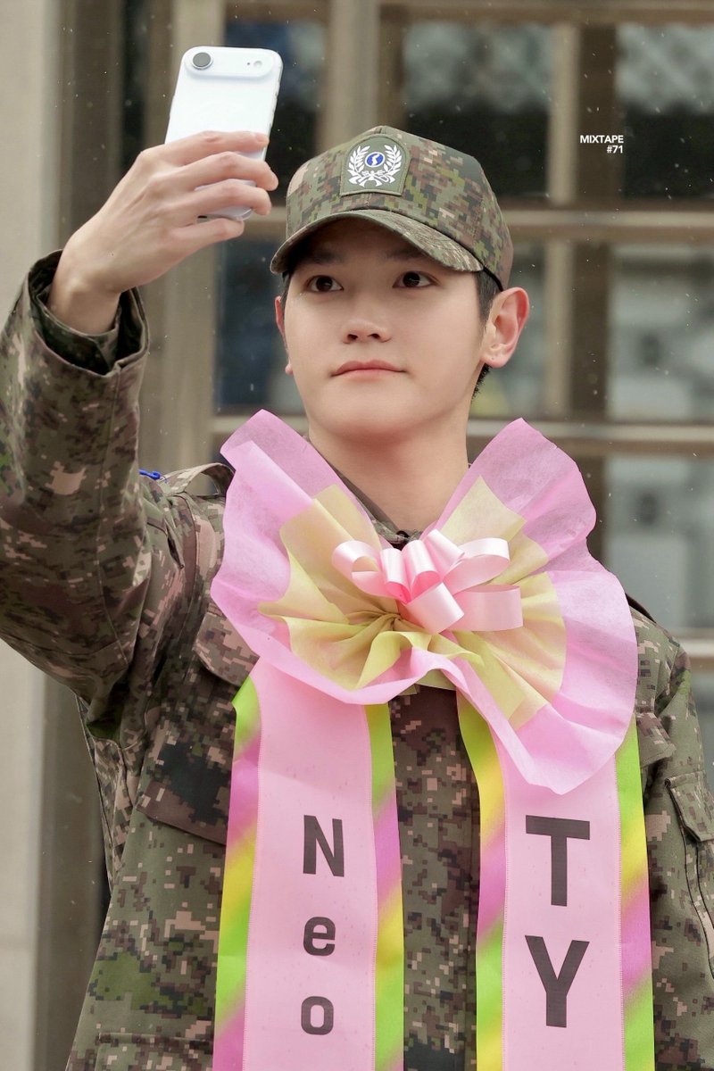 MIXTAPE_71's tweet image. 251214 전역 ❄️❄️❄️
#태용 #TAEYONG #テヨン