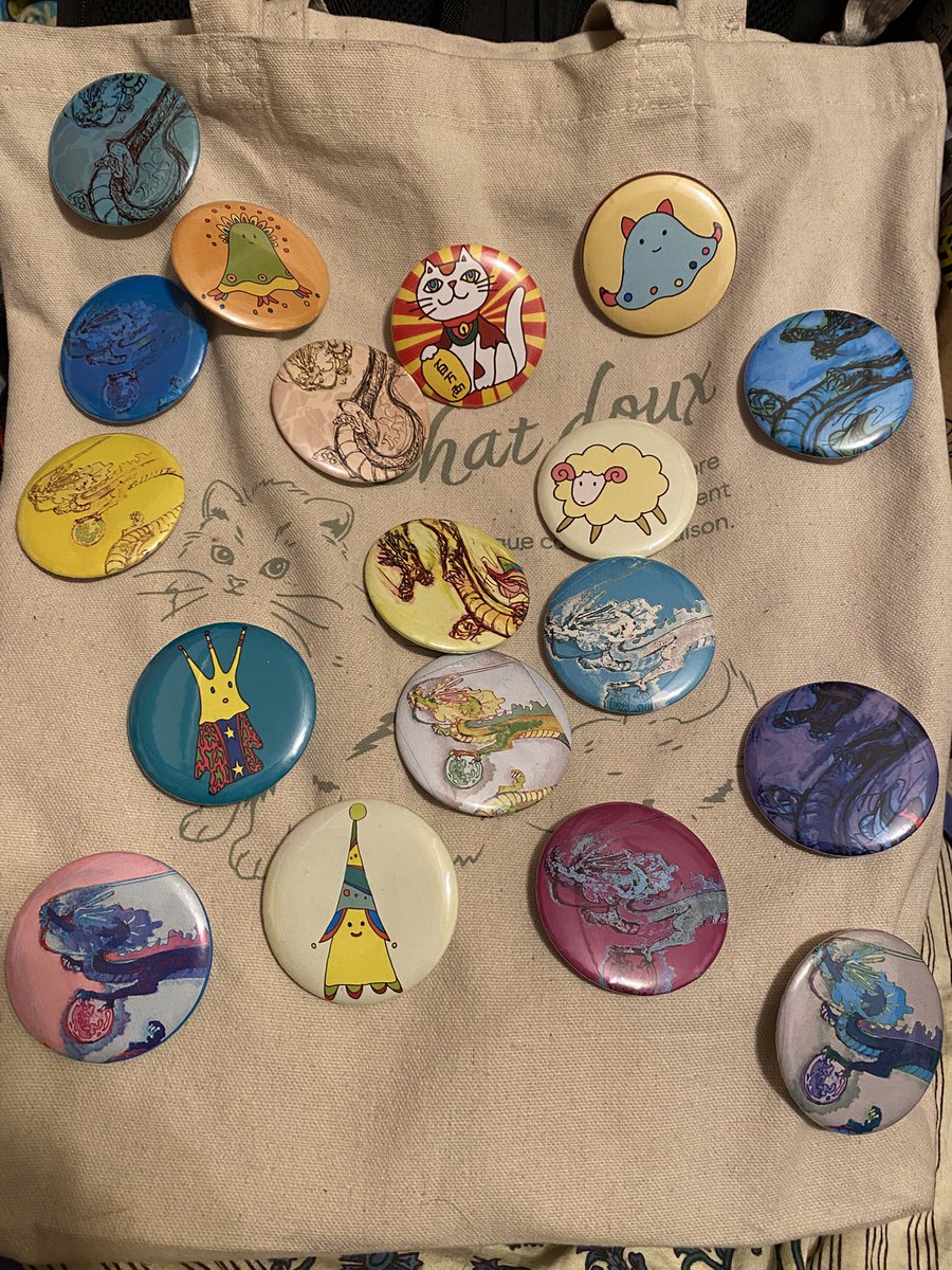 缶バッジ いっぱい作っている。 缶バッジワークショップもやります。12