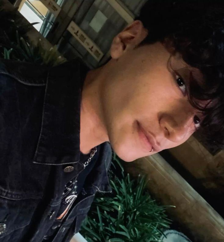 miminanon's tweet image. (⁠ ⁠◜⁠‿⁠◝⁠ ⁠)⁠♡ llegando tarde 
#Qnisselcaday #QSD #caKePOP #QARE