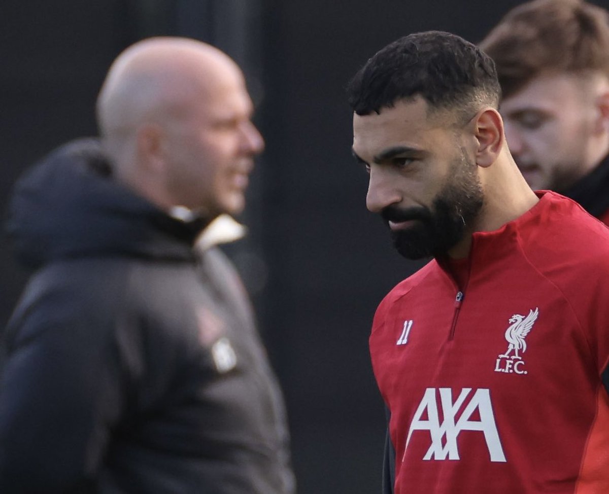 🚨🇪🇬 Arne Slot on Mo Salah: “There’s no issue to resolve.

“I think he wasn’t the only player who walked around the pitch thanking the fans… Mo will go to AFCON, hope he does very well. We have to play here without him”.