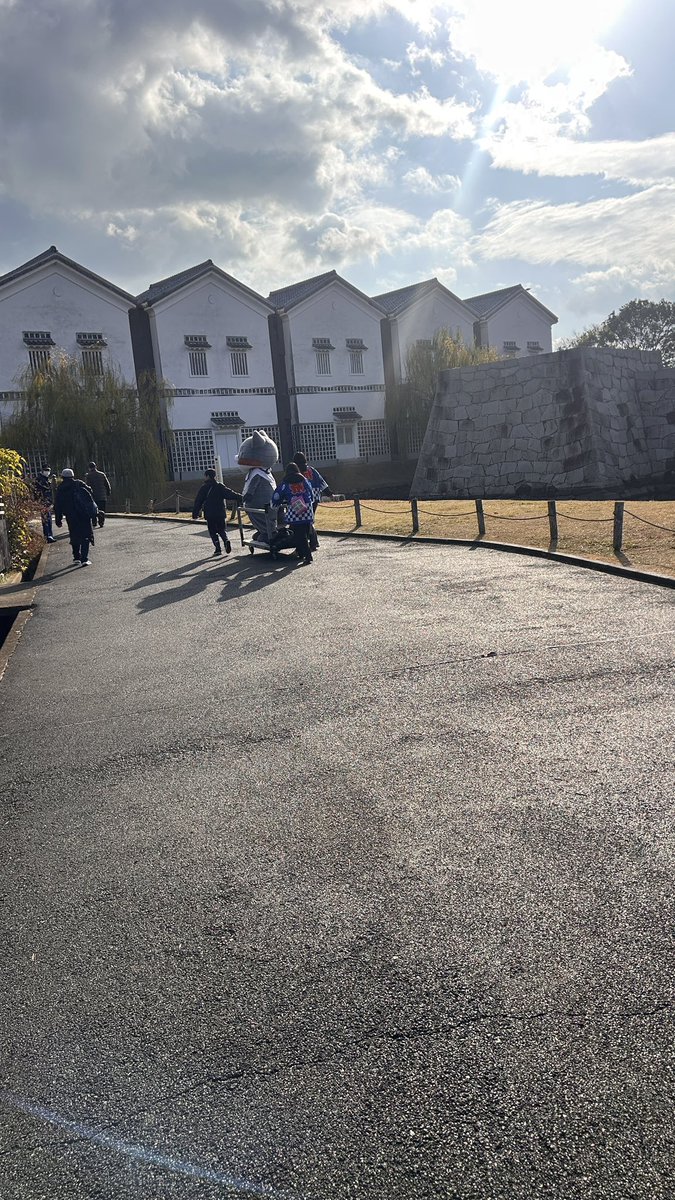 まりまり シュールすぎて笑った