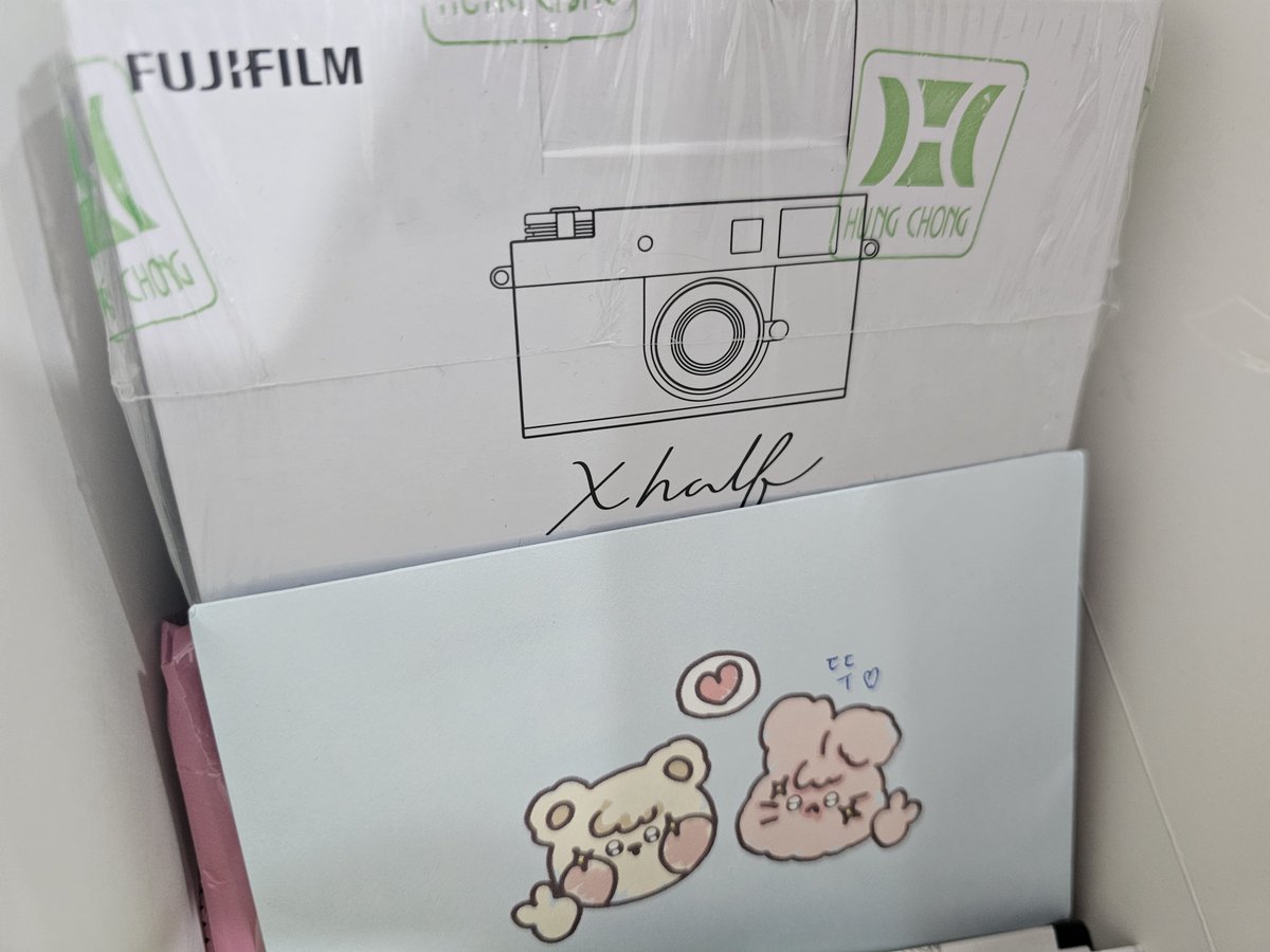 10月見面的時候提早送的生日禮物💝
以後也多多讓美好的回憶用照片保存下來吧📸