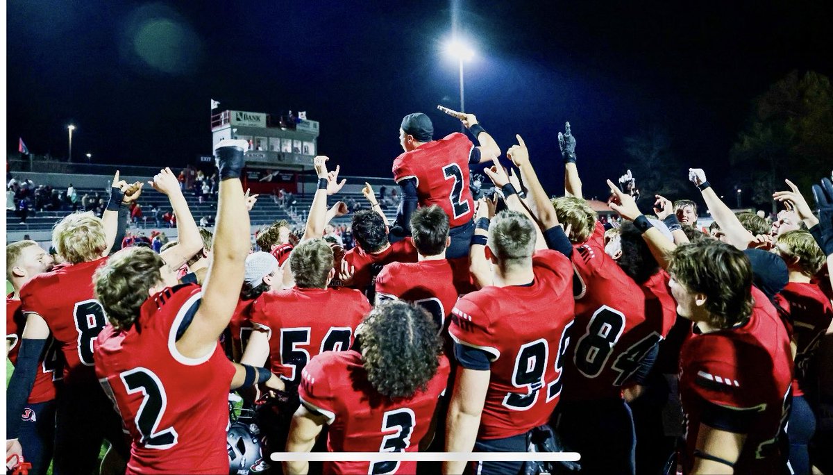 drewparsons2026's tweet photo. 1st  Team All Conference 
1st Team All District 
1st Team All Region 
2nd Team All State
SEMO Conference POY
Carr Trophy Award Winner
All Region Player of the year

Blessed to play with the best group of guys in the state
@JacksonHS_FB https://t.co/lJOjCzyg8R