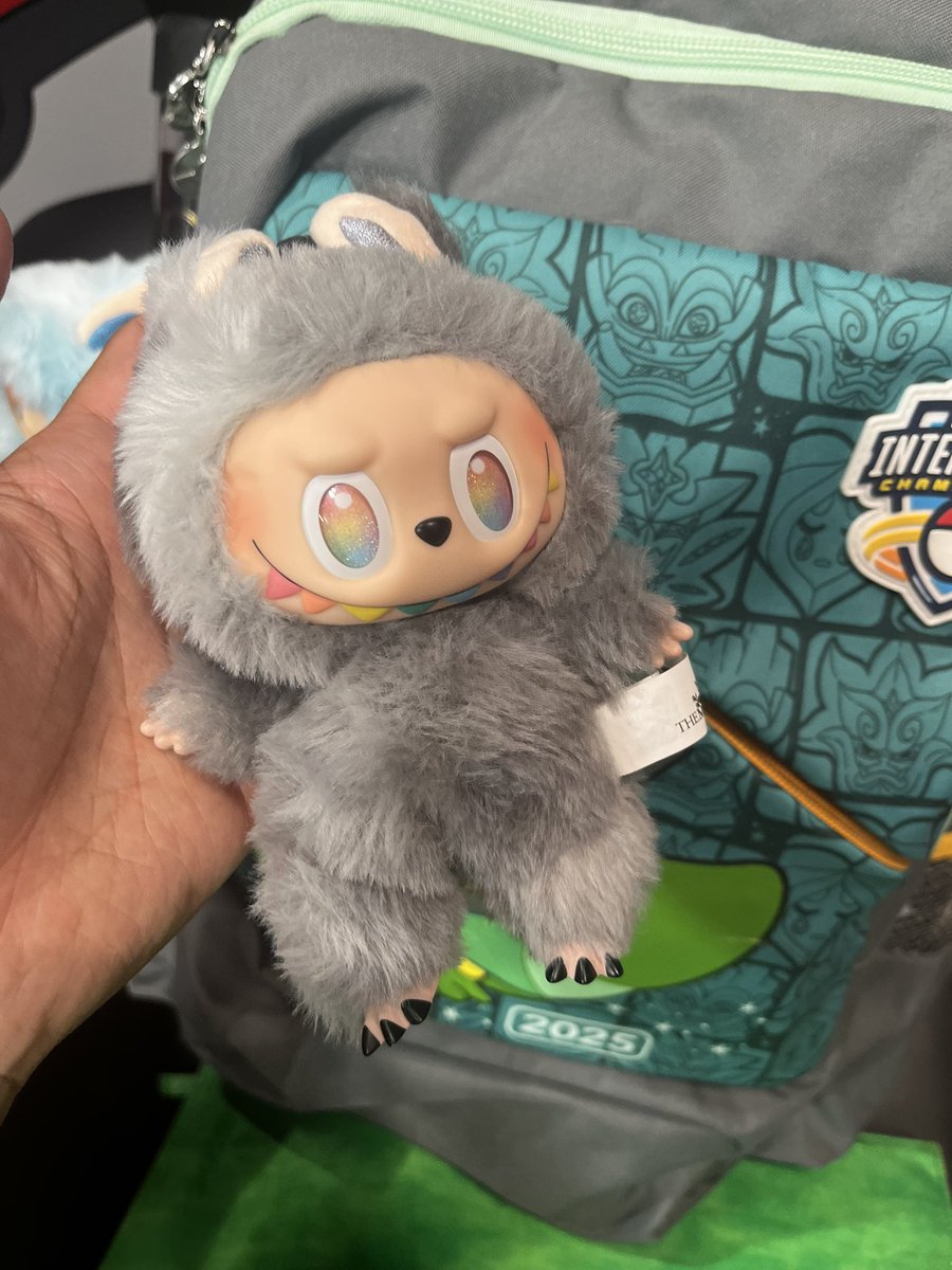 _Stiicky's tweet image. Caved and got a one from my job….. All my friends were immediately mad and I didn’t know why 😂