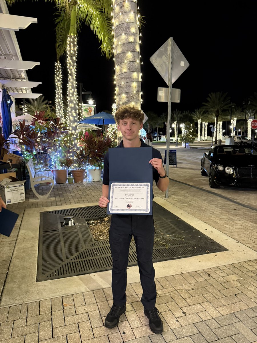 Kyle ☔️ tweet media