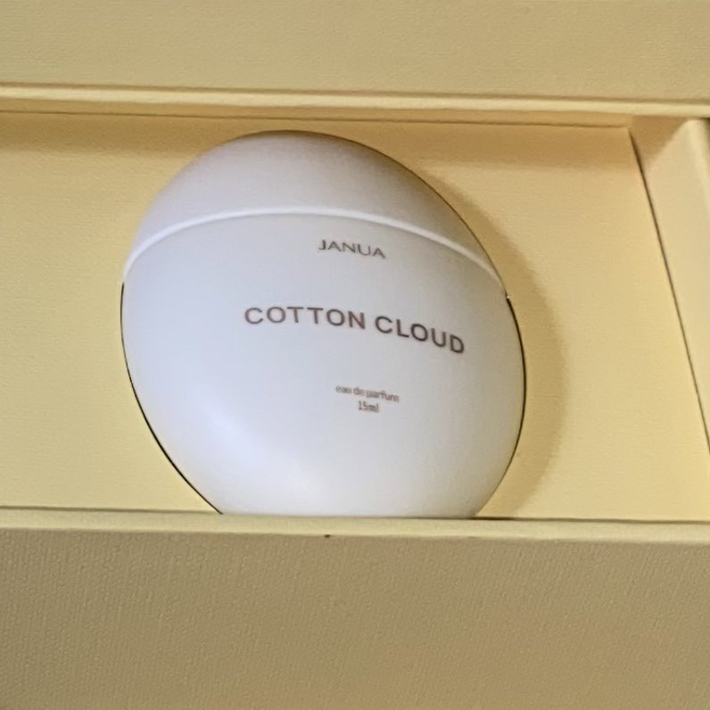 ขายน้ำหอมjanua
-คอลไข่ cotton cloud 140บาท
-mine wish 1ขวดสุดท้าย 130บาท 
ค่าส่งเหมา30บาท

#JANUAXRENJUN #ตลาดนัดNCTDREAM #ตลาดนัดอซทดรีม #ส่งต่อสกินแคร์ #ส่งต่อเครื่องสำอาง #ส่งต่อน้ําหอม