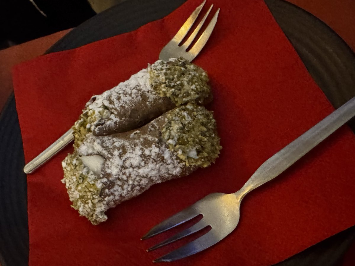 Spirelli79's tweet photo. #Herrlich #Dinner #Lieblingsitaliener https://t.co/eKifeyJuPf
