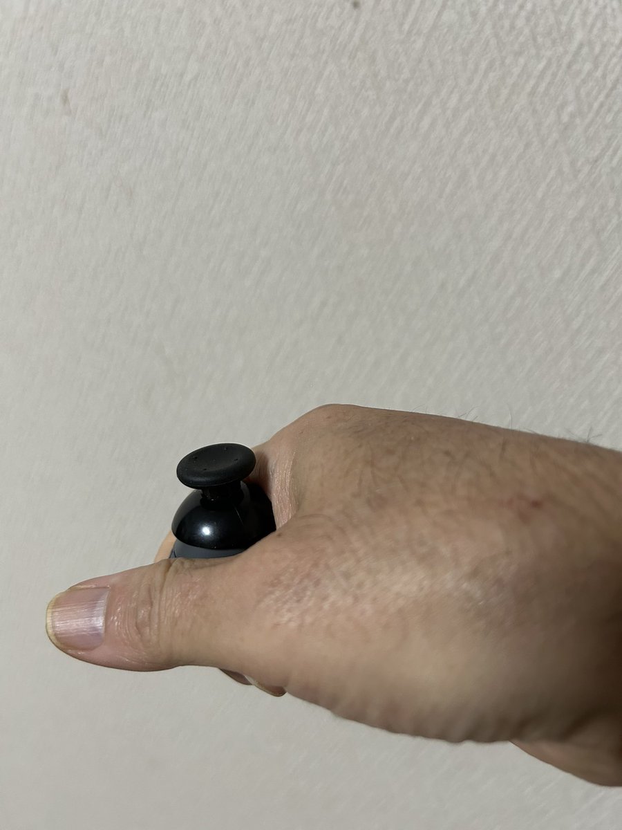 只今‼️絶賛製作中‼️
世界最小のシンセサイザー＆コントローラー「ジャパニーズ•ディック」‼️単独でシンセとしても鳴り当然Bluetooth/Wi-FiでPCにも接続可能。そして加速度＆ジャイロ計6軸のセンサーを搭載‼️プログラム次第で家電も動き車も開く‼️手の中サイズでこれは正にジャパニーズ•ディック‼️