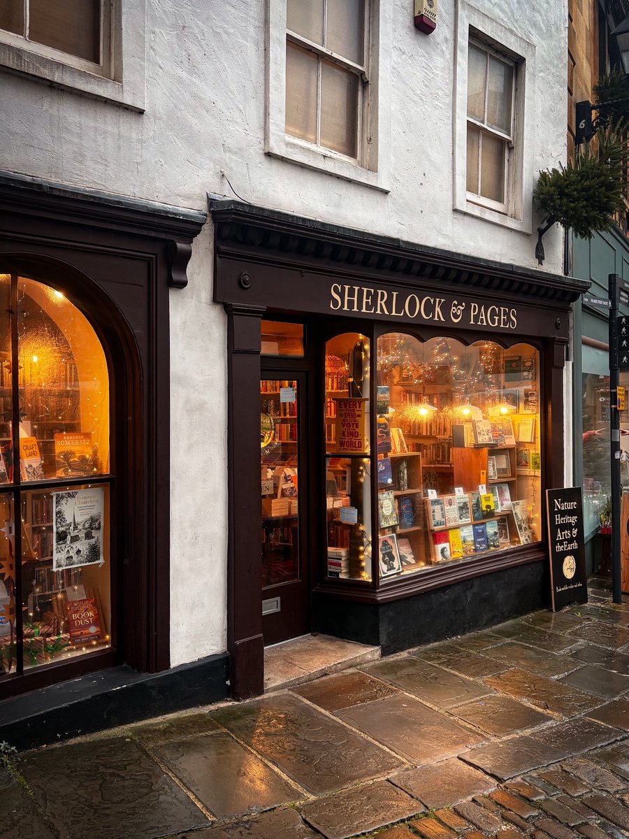 Sherlock & Pages tweet media