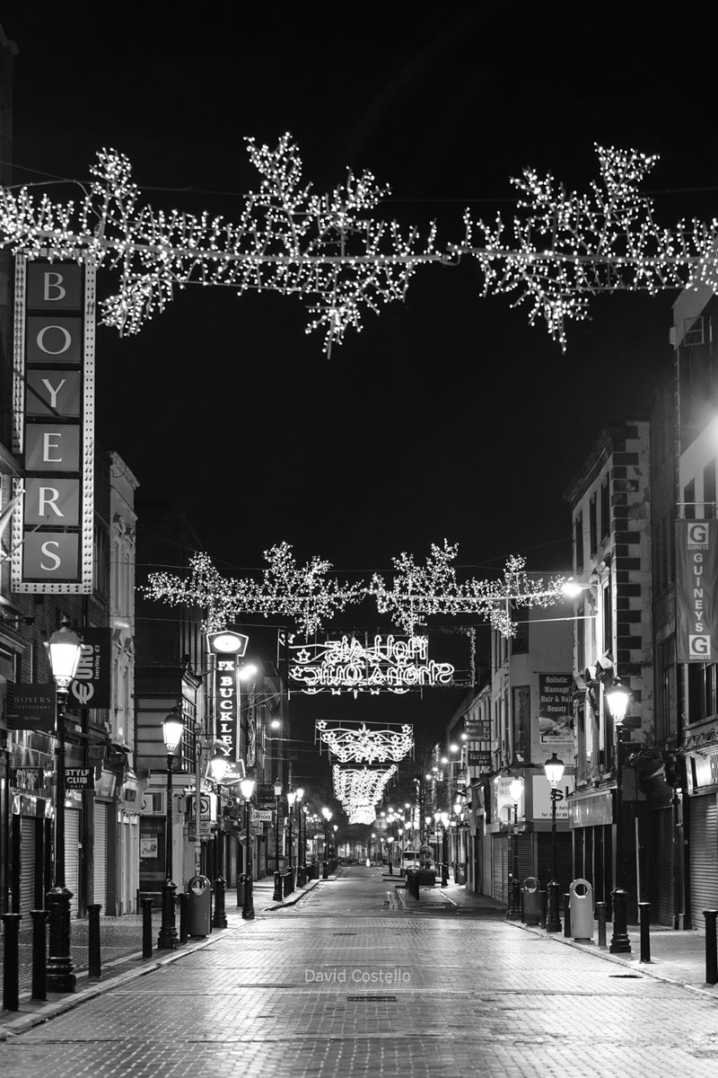 DavidCostelloDC's tweet photo. Christmas Day 2015 on North Earl St & Talbot St.
https://t.co/TdkUxTp9fe
I'm closing for Christmas tomorrow.
If you meant to order a print… this is your gentle “eh, now would be good” nudge 😁✨
#Christmas #Dublin #NorthEarlSt #TalbotSt #ChristmasGifts #ChristmasDay #ShopLocal https://t.co/FsiTPBiOlm