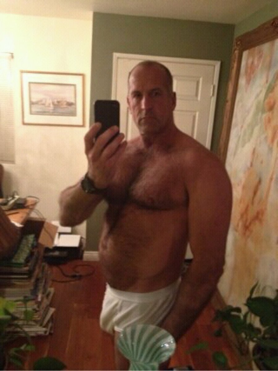 dadbate136's tweet photo. that one selfie of your Dad you just can’t stop stroking to… https://t.co/3AJTYPzbfo