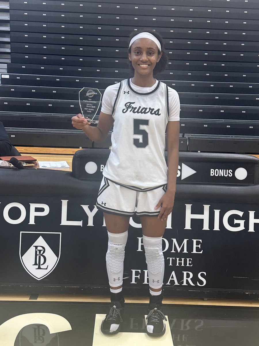 Fre Vowels tweet media