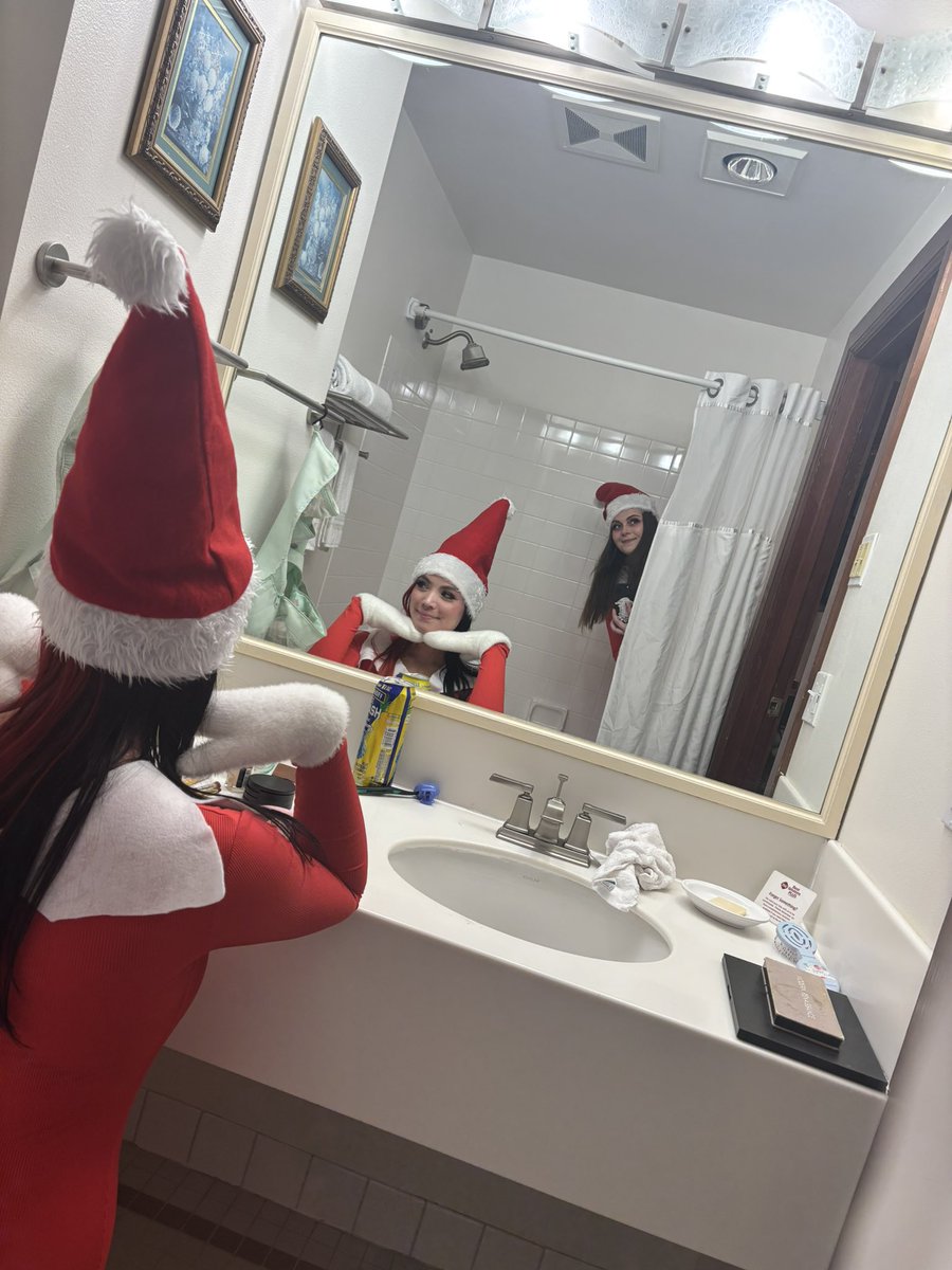 elves found some shelves last night 🎄