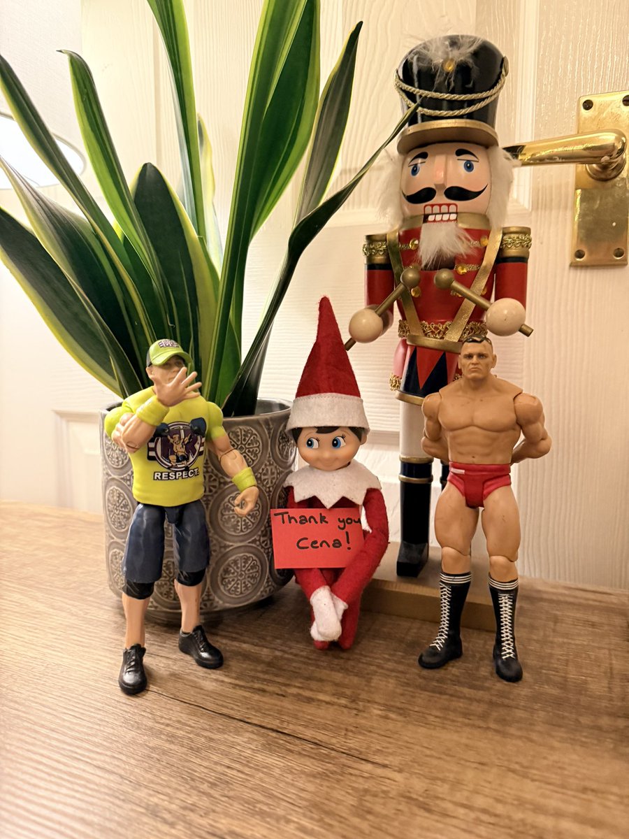 Bob the Elf is ready to watch <a href="/JohnCena/">John Cena</a> last <a href="/WWE/">WWE</a> match later tonight #ThankYouCena #SaturdayNightsMainEvent  <a href="/WWEGP/">Gorilla Position</a> <a href="/SKILLITWORLD/">RYAN SKILLIT 🇹🇹🇬🇧</a> <a href="/WrestleManiacUK/">Mekz • WrestleManiac UK</a> <a href="/WWEUK/">WWE UK & Ireland</a>