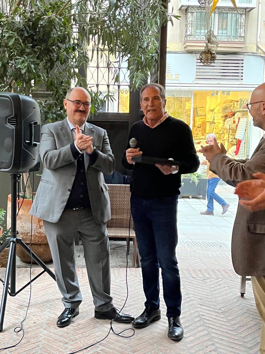 📌 Un centenar de habilitados nacionales disfrutaron ayer de la tradicional comida de Navidad de Cosital Granada 🎄

🔗Crónica del evento cositalgranada.es/noticias/416-d…

📸 Hotel <a href="/villaoniria/">Villa Oniria Hotel</a>. 12 de diciembre de 2025.