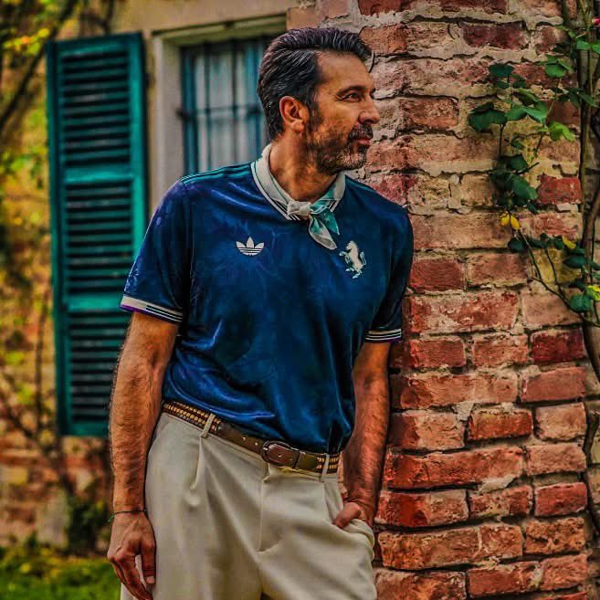 🗣️| Gianluigi Buffon responding to Tethers offer to Juventus 

“I see that a significant offer arrived but I don't see John Elkann or the Agnelli family ever putting Juventus up for sale. The Juventus fans should be proud and recognize the merit that comes from being associated