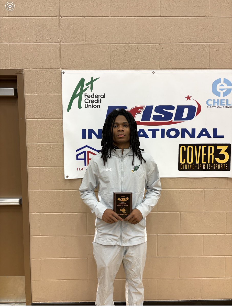 🦅🏀Varsity took 3rd place at the Pflugerville ISD tournament after going 4-1. 

Congratulations <a href="/_SeanParks/">Sean Parks</a> on making the All Tournament Team! 🏀🦅

<a href="/KilleenISD_/">KISD Sports</a> <a href="/KNCT_SPORTS/">I14Sports/knctsports</a>