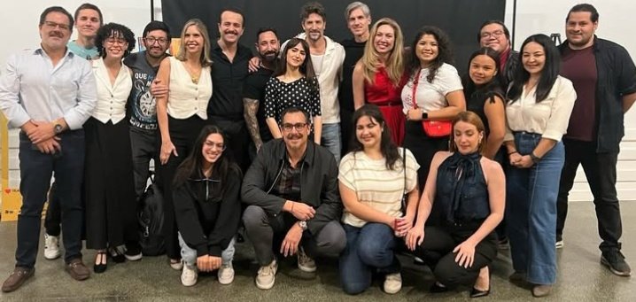 Ayer fue la Presentación Privada en #Miami del film #PorLaVida con nuestros <a href="/DavidChocarro/">David Chocarro</a> <a href="/carolaursen/">Caro Laursen</a> <a href="/MercadoFabri/">Fabricio Mercado</a> 😃🎬📸✨