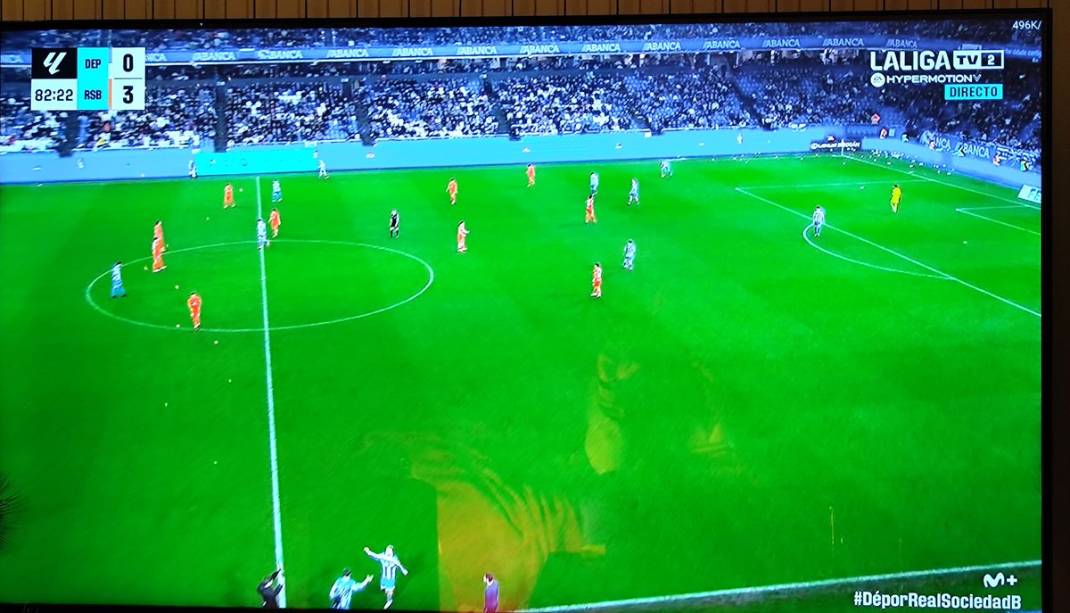 PabloDiNovita's tweet image. Está chovendo en Coruña?

Ou o da grada totalmente vacía e porque realmente non hai ninguén?

Pregunto.