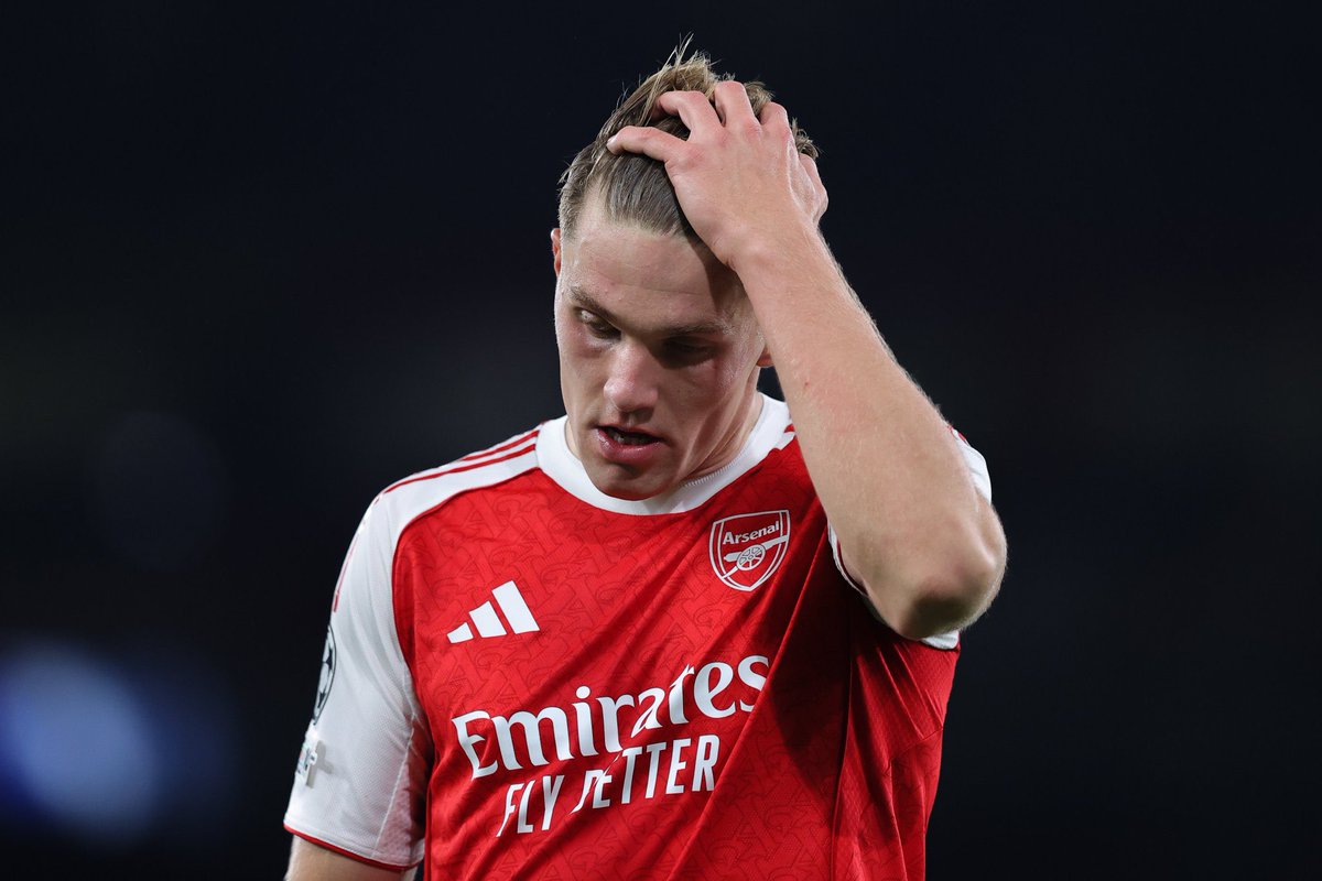 عمرو tweet media