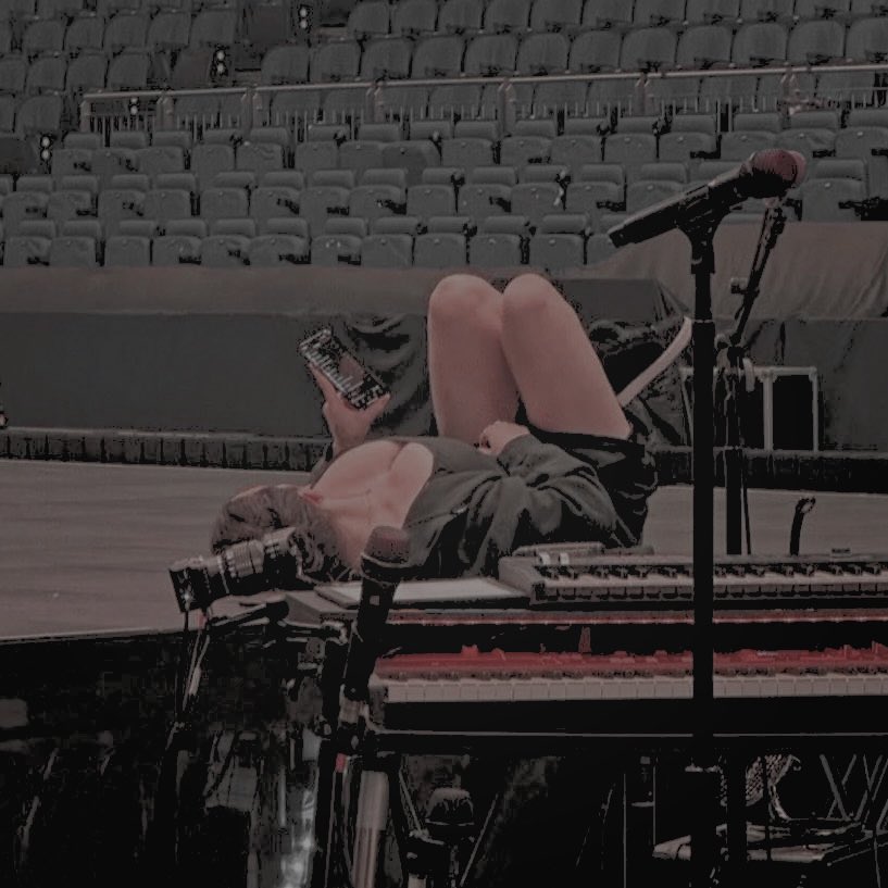 ⠀ ⠀ 
⠀ ⠀ 
⠀ ⠀ ⠀ ⠀ ⠀ professional hard at work 
⠀ ⠀ 
⠀ ⠀