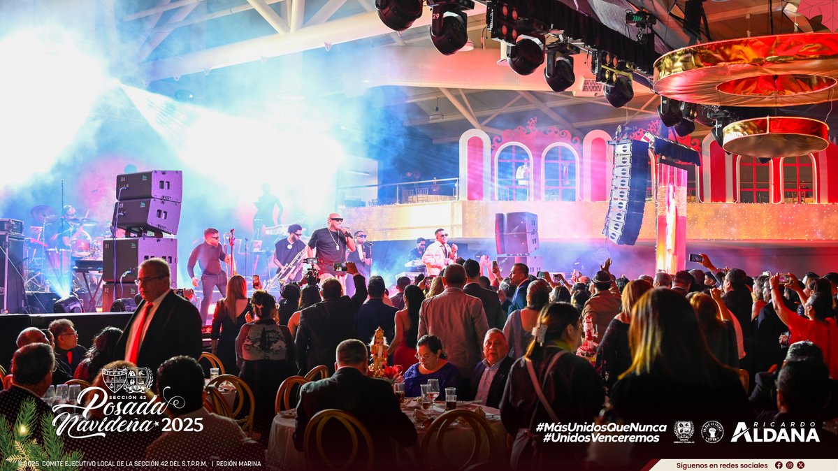 Una noche mágica en la Sección 42

Poco más de mil trabajadores e invitados especiales se reunieron la noche de este viernes 12 de diciembre en nuestro salón de usos múltiples de la Sección 42, para celebrar la tradicional Posada Navideña.

Con motivos y decoraciones inspirados