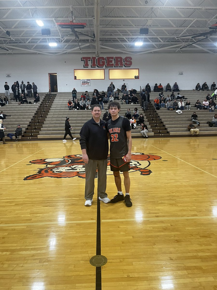 HoF Hardwood Classic tweet media