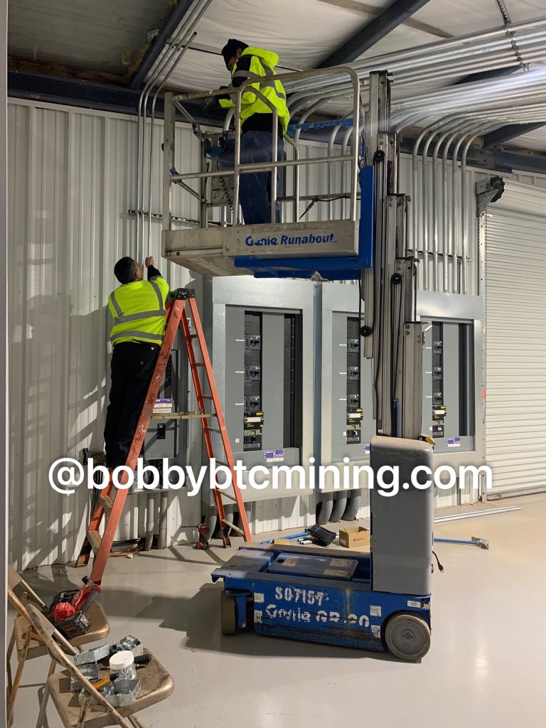 bobbybtcmining's tweet photo. Reasons I love Bitcoin mining:

1) I earn BTC 24/7... even while I sleep.
2) The BTC I earn is KYC-Free
3) I acquire BTC at a discount
4) What I stack only increases in value
5) I am stacking the best money ever made
Inbox @bobbybtcmining to start earning mining rewards https://t.co/oI29PQk6VR