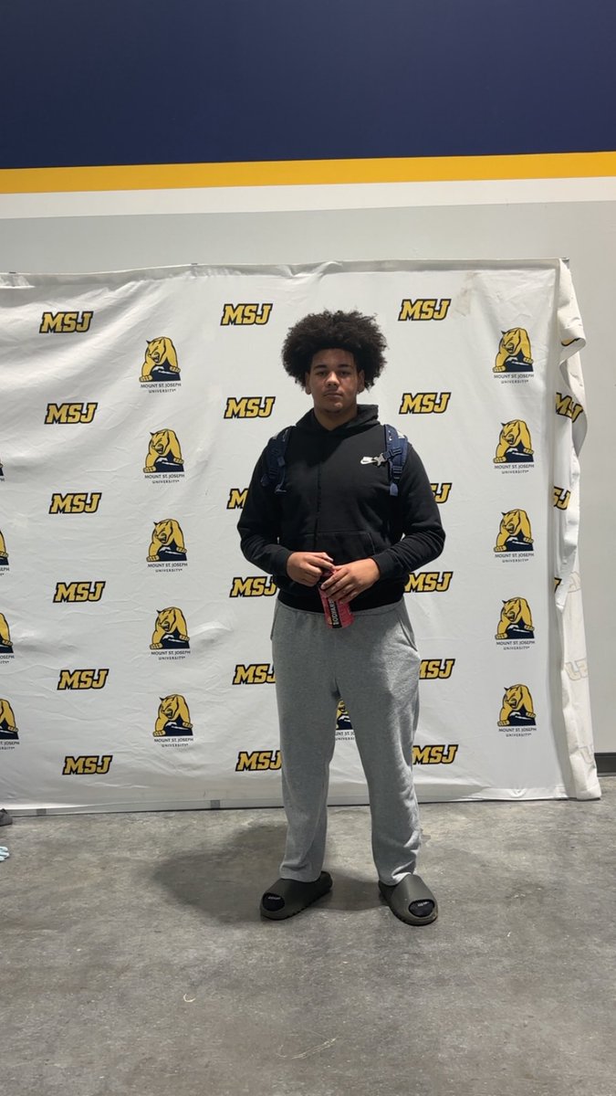 BCarter2027's tweet photo. Thank you @CPID_Football Had a great camp at @MSJ_FB 🔥💪, it was a great learning experience and competition to get me better as a player. @CoachGrant74 @CoachYoung41 @DLCoach_Danford @coach_codd @CoachLittle7 @JT_FTF @CoachWalker8383 @LMHSCoach_T @LMHSAthletics https://t.co/FiDFwlmebg