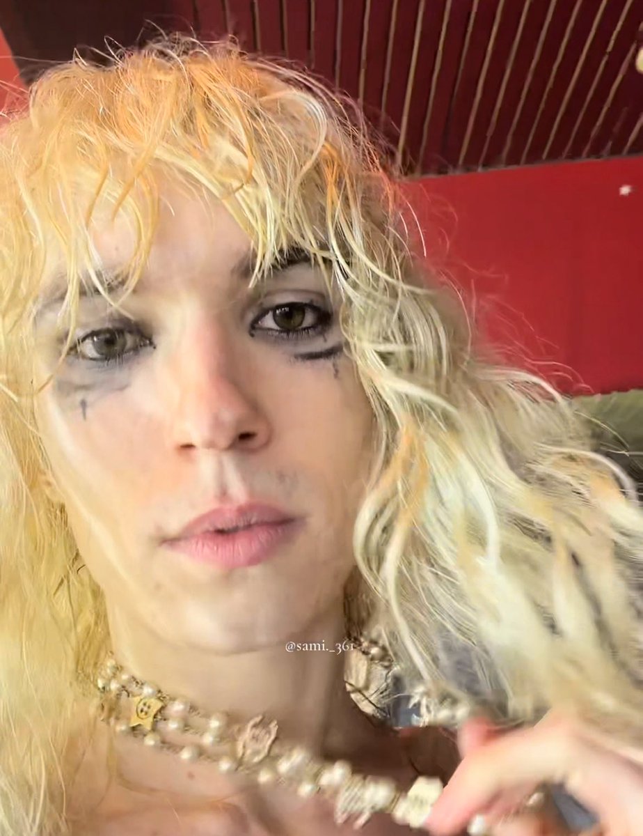 thats a whole ass woman