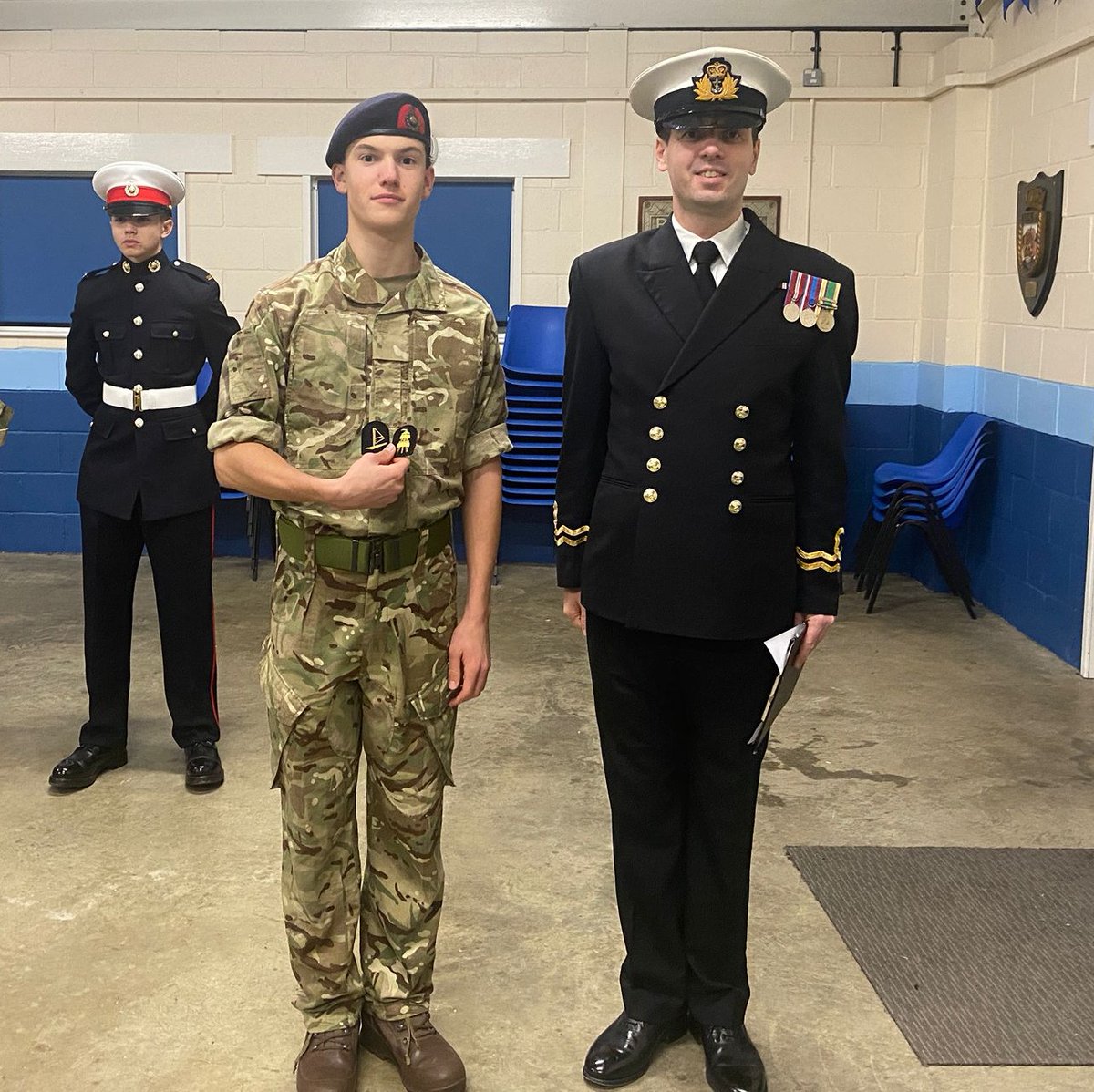 Our last Divisions night of the year on Friday saw presentations galore for Cadets from the Unit. Well done to everyone involved.
#seacadets #seacadetsuk #royalmarinescadets #juniorseacadets #cambridge #advancement #presentations #rowing #windsurfing #dukeofedinburghaward