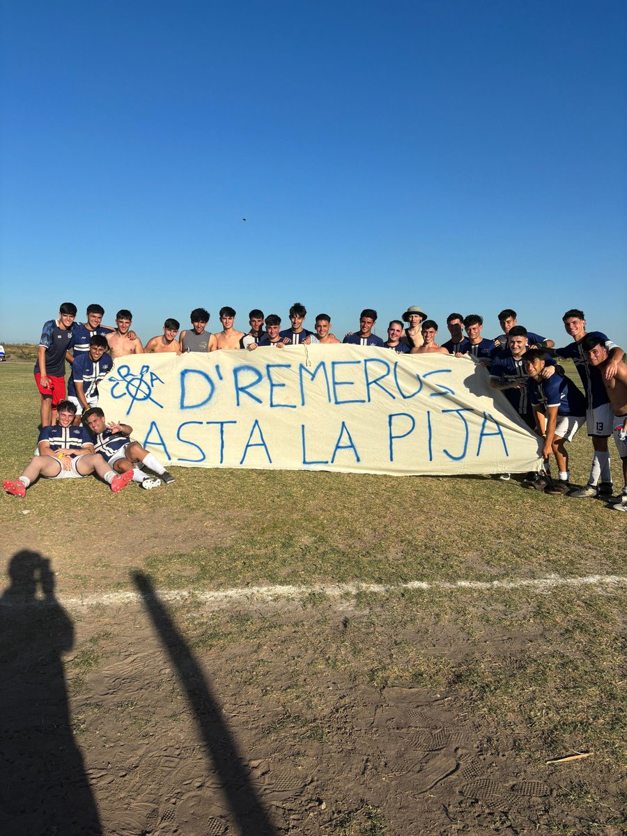 outofcontexreme's tweet photo. GANO REMEROS
4-1
⚽ Turro
⚽Lodi
⚽Blanco
⚽Mariatti

5 asistencias de Chacerdo y 3 de Garcia https://t.co/fMXpFUg2zJ