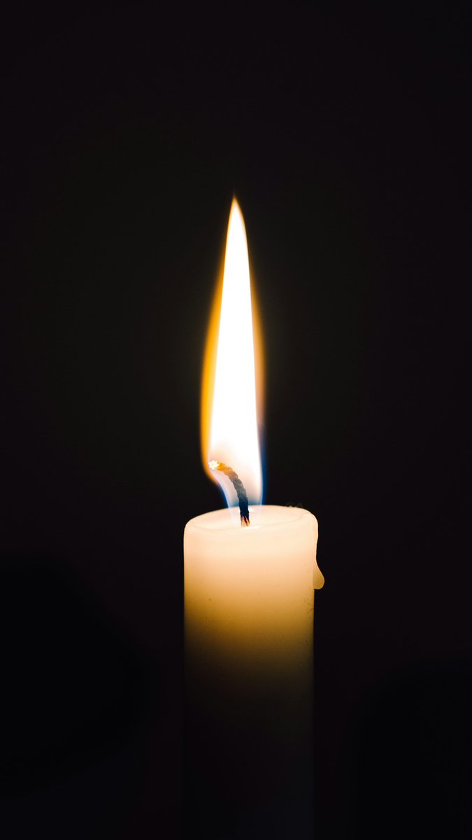 Informa3Chile's tweet image. Enciendo mi vela virtual

Por los que cayerón en la Lucha Antifascista, por aquellos que fuerón Desaparecidos, por aquellos a quienes juramos recordar y prometer el NUNCA MÁS!

Por eso #UnVelaPorJara
#JaraPresidenta2026 
#EstoyConJara